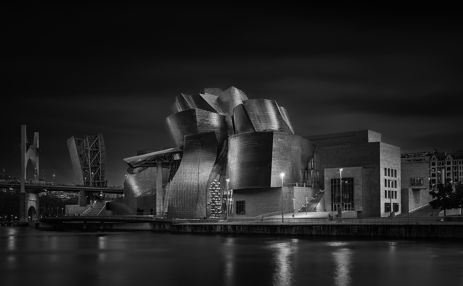 Bilbao Guggenheim Museum — Score: 20 pts