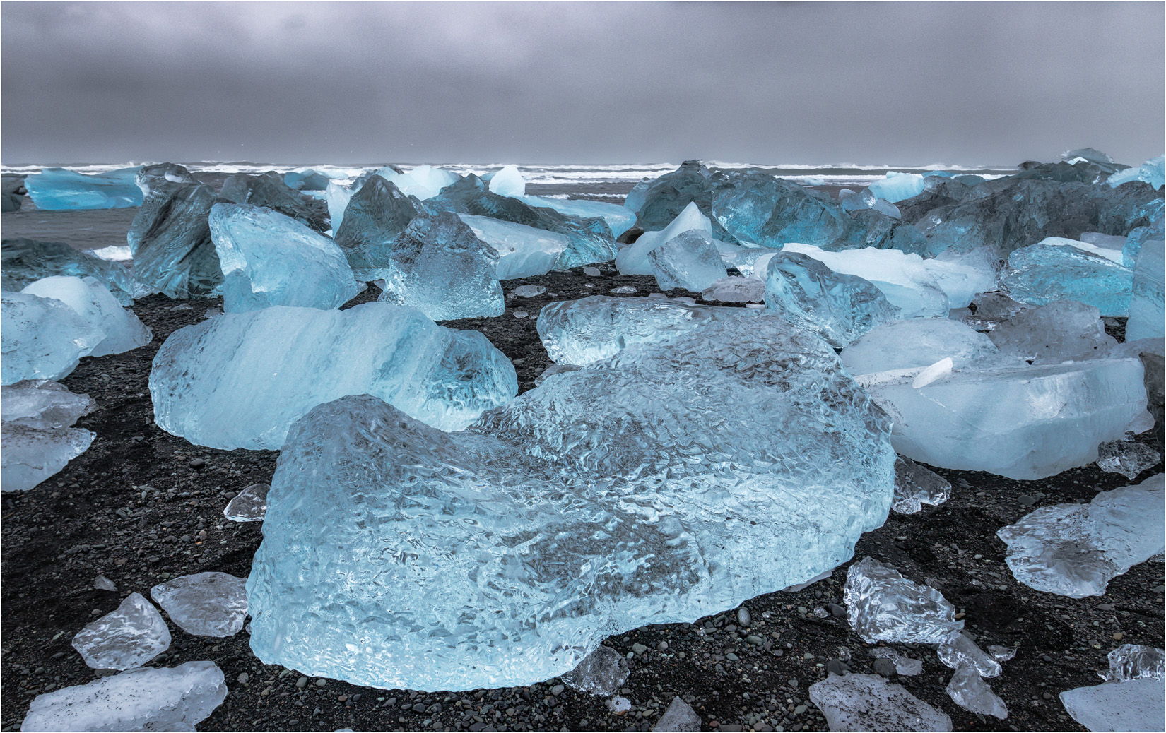 Icebergs on Diamond Beach